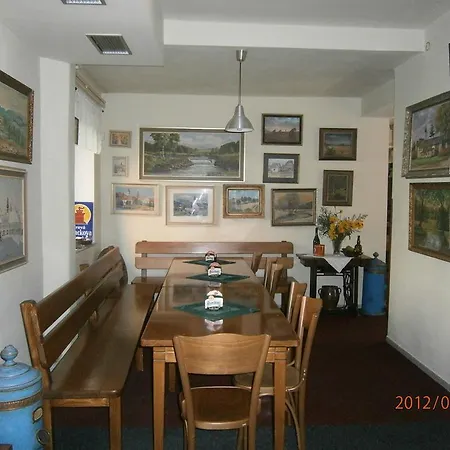Gasthof S Restauraci Splavek